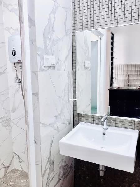 Service Residence for Rent at The Grand Subang Jaya SS13 - Thanap Priyaa - Bathroom - PropertyGuru.com.my