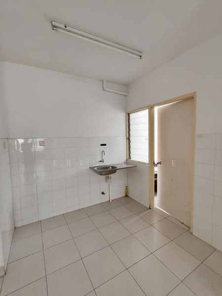 Apartment for Rent at Seri Jati - Terence Lee - Kitchen - PropertyGuru.com.my