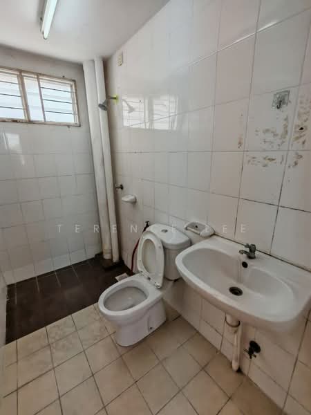 Apartment for Rent at Seri Jati - Terence Lee - Bathroom - PropertyGuru.com.my
