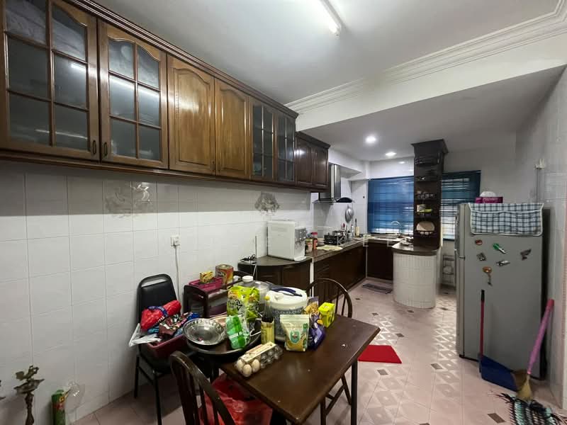 2-storey Terraced House for Sale in Bandar Baru Permas Jaya (Permas Jaya) - Werner Kee - Kitchen - PropertyGuru.com.my