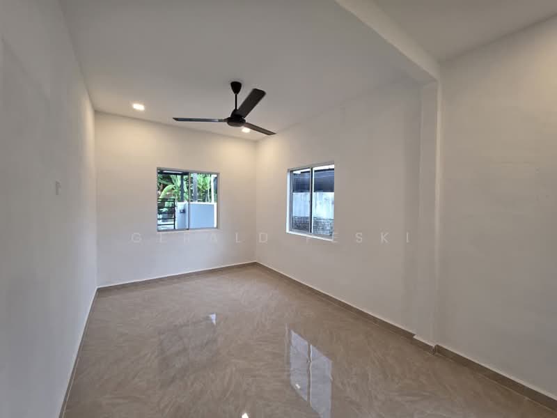 Semi-Detached House for Sale in Taman Lobak (Kulim) - Gerald Peski - PropertyGuru.com.my