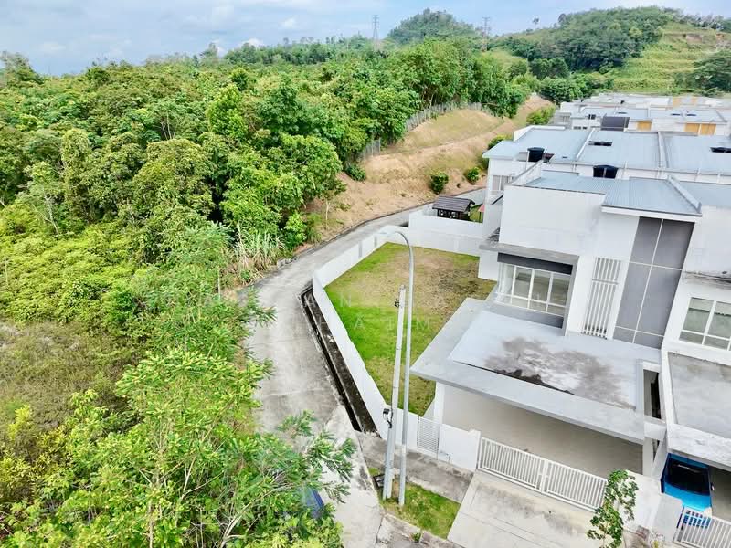 2-storey Terraced House for Sale in Bandar Sri Sendayan (Negeri Sembilan) - Hassan Basri Suhaimi - Exterior - PropertyGuru.com.my