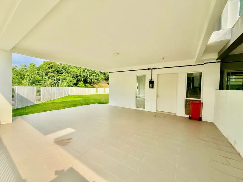 2-storey Terraced House for Sale in Bandar Sri Sendayan (Negeri Sembilan) - Hassan Basri Suhaimi - Exterior - PropertyGuru.com.my