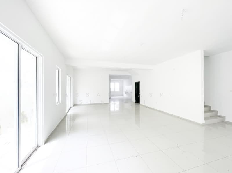 2-storey Terraced House for Sale in Bandar Sri Sendayan (Negeri Sembilan) - Hassan Basri Suhaimi - Living Room - PropertyGuru.com.my