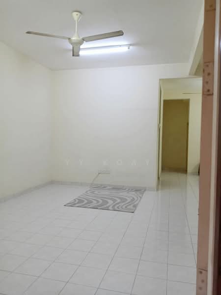 2-storey Terraced House for Sale in Bandar Laguna Merbok (Sungai Petani) - YY Koay - Living Room - PropertyGuru.com.my