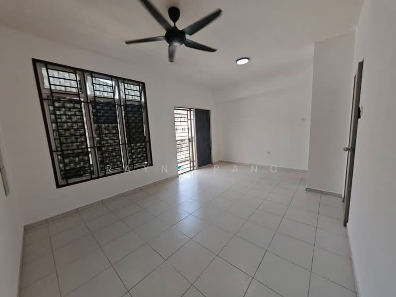 2.5-storey Terraced House for Sale in Taman Scientex Utama (Senai) - Rayna Pang - Living Room - PropertyGuru.com.my