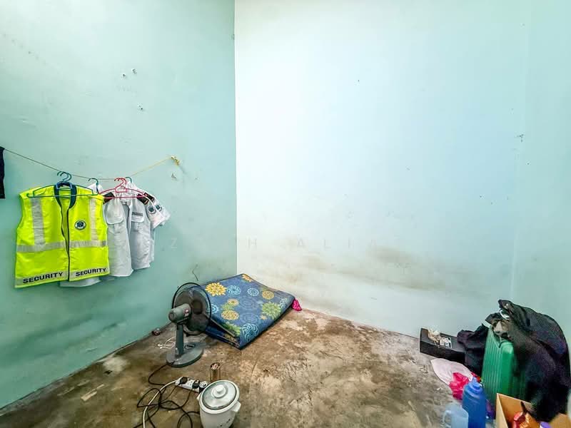 1-storey Terraced House for Sale in Taman Jaya Utama (Telok Panglima Garang) - Izzah Alias - Interior - PropertyGuru.com.my