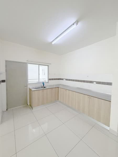 Condominium for Sale at Tiara ParkHomes - Calvin Kok - Kitchen - PropertyGuru.com.my