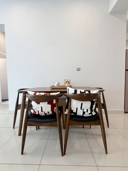 Condominium for Sale at D'Suites Akasia Horizon @ Horizon Hills - Jacelyn Lim - Dining Room - PropertyGuru.com.my