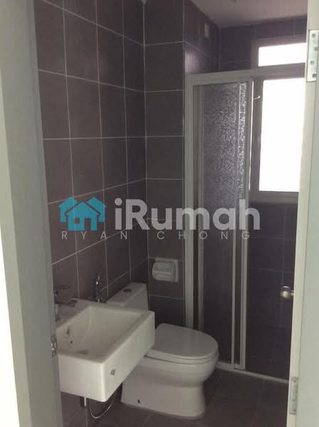Service Residence for Sale at V-Residensi 2 - Ryan Chong - Bathroom - PropertyGuru.com.my