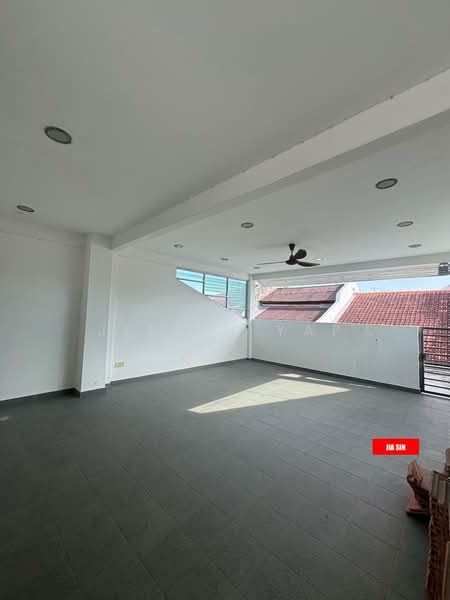 Shop for Rent in George Town (Penang) - Jiasin Yap - Balcony - PropertyGuru.com.my