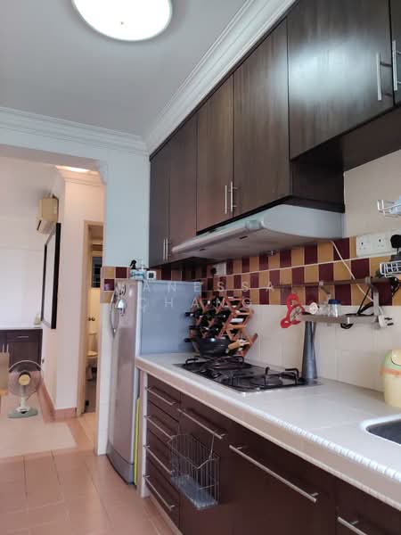 Kondominium untuk Dijual di Perdana Exclusive - Vanessa Chang - Kitchen - PropertyGuru.com.my