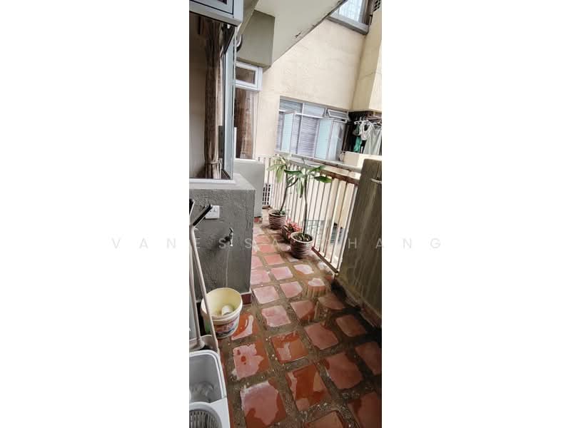 Kondominium untuk Dijual di Perdana Exclusive - Vanessa Chang - Balcony - PropertyGuru.com.my