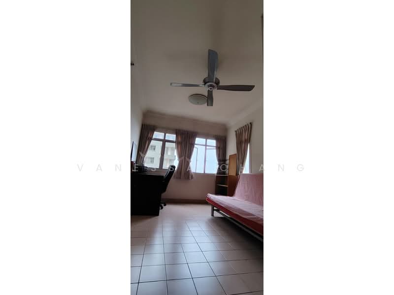 Kondominium untuk Dijual di Perdana Exclusive - Vanessa Chang - Living Room - PropertyGuru.com.my