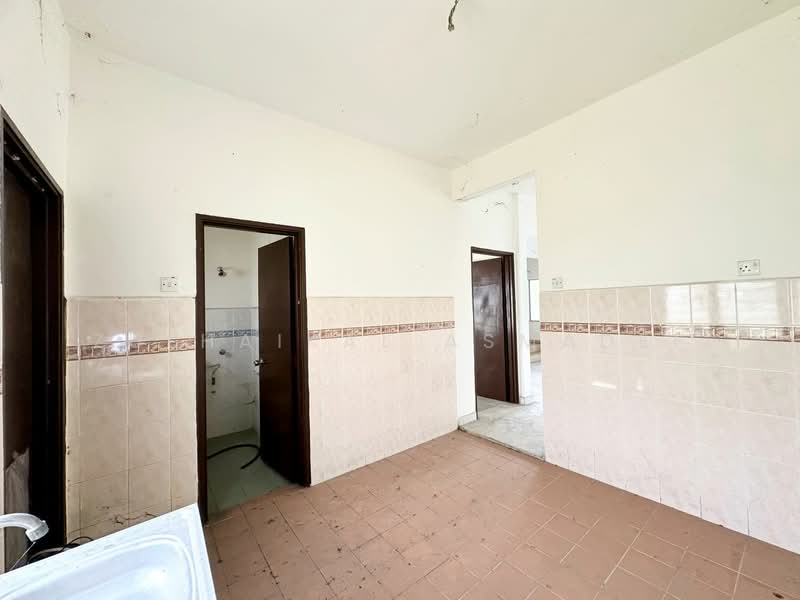 2-storey Terraced House for Sale in Alam Perdana (Puncak Alam) - Zulhaikal Asmadee - Kitchen - PropertyGuru.com.my