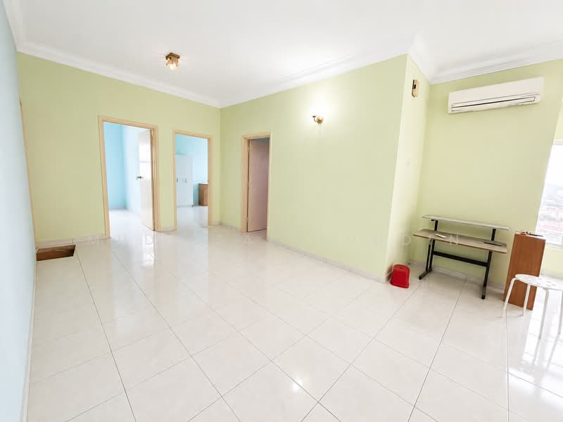 Condominium for Sale at Desa Impiana - Mudz Salahuddin - Living Room - PropertyGuru.com.my