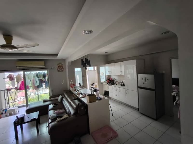 Kondominium untuk Dijual di First Residence (Residensi Unggul) - Jack Yap - Living Room - PropertyGuru.com.my