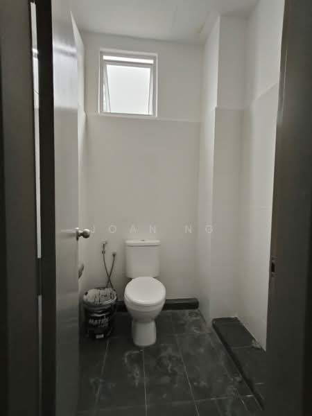 Shop / Office for Sale in Kempas (Johor Bahru) - Joan Ng - Bathroom - PropertyGuru.com.my