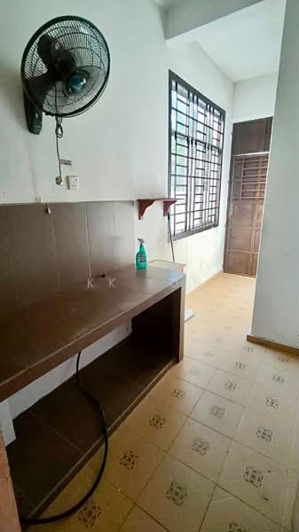 Rumah Teres 2 Tingkat untuk Dijual di Taman Setia Indah (Tebrau) - KK Koh - Kitchen - PropertyGuru.com.my