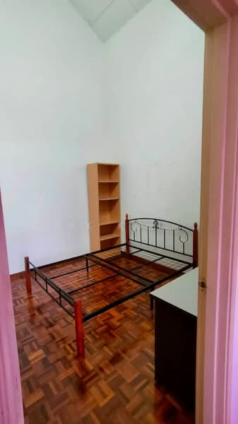 Rumah Teres 2 Tingkat untuk Dijual di Taman Setia Indah (Tebrau) - KK Koh - Bedroom - PropertyGuru.com.my