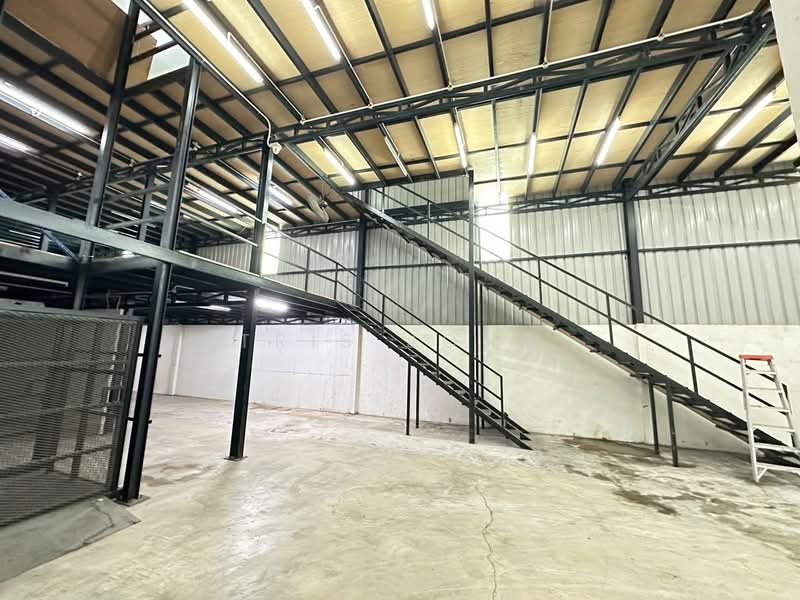 Kilang untuk Dijual di Saujana Rawang (Rawang) - Tris Jong - Interior - PropertyGuru.com.my
