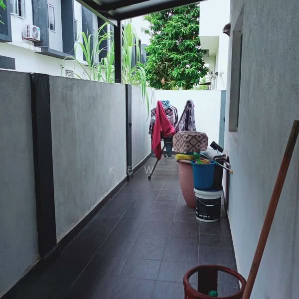 Rumah Teres 2-Tingkat untuk Dijual di Cybersouth (Dengkil) - Kew . - Exterior - PropertyGuru.com.my