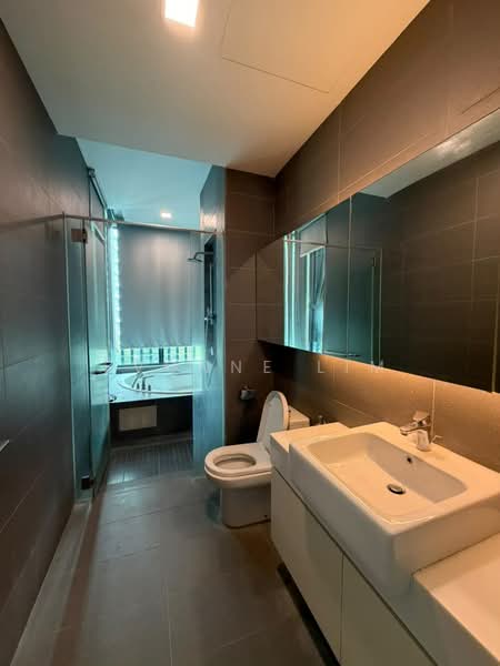 Kondominium untuk Disewa di The Light Collection III - Evonne Lim - Bathroom - PropertyGuru.com.my