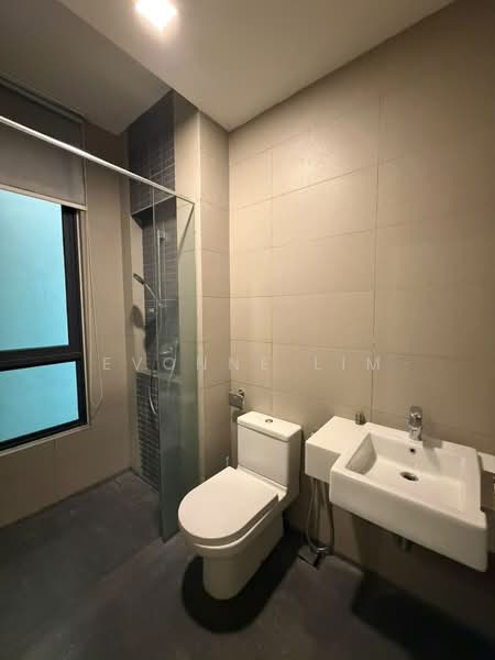 Kondominium untuk Disewa di The Light Collection III - Evonne Lim - Bathroom - PropertyGuru.com.my