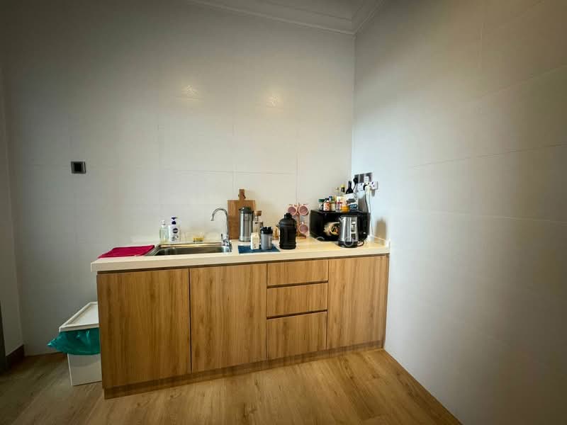 Service Residence for Sale at V@SUMMERPLACE - Peter Goh - Kitchen - PropertyGuru.com.my