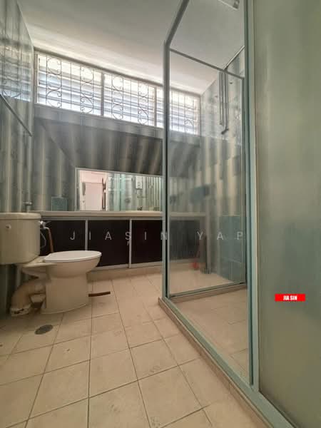 Komersial Berkembar untuk Disewa di George Town (Penang) - Jiasin Yap - Bathroom - PropertyGuru.com.my
