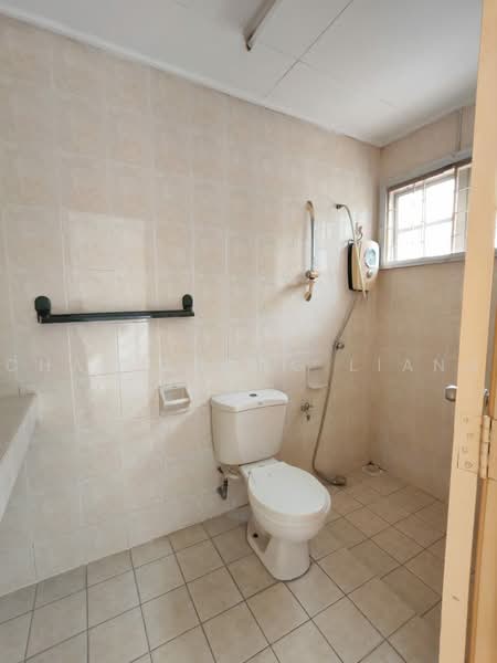 Rumah Berkembar untuk Dijual di Bandar Bukit Puchong (Puchong) - Chan Chong Liang - Bathroom - PropertyGuru.com.my