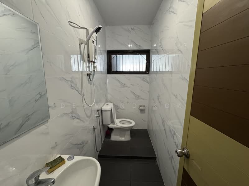Rumah Teres 2 Tingkat untuk Disewa di Taman Tun Dr Ismail (Kuala Lumpur) - Desmond Kok - Bathroom - PropertyGuru.com.my