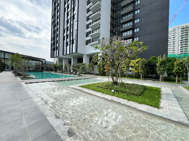 Condominium for Rent at ALIX Residences - Darren Chan - Pool - PropertyGuru.com.my