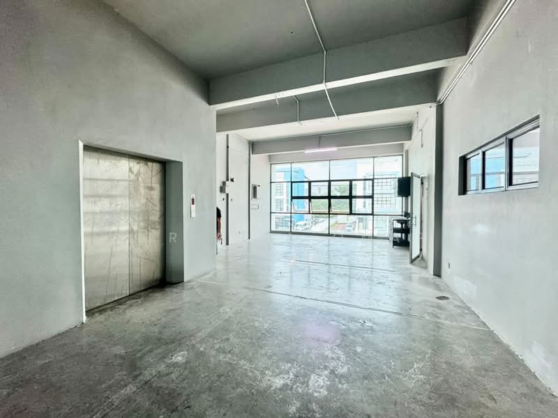 Factory for Sale in Bukit Jelutong (Shah Alam) - Nur Alia Omar - Interior - PropertyGuru.com.my