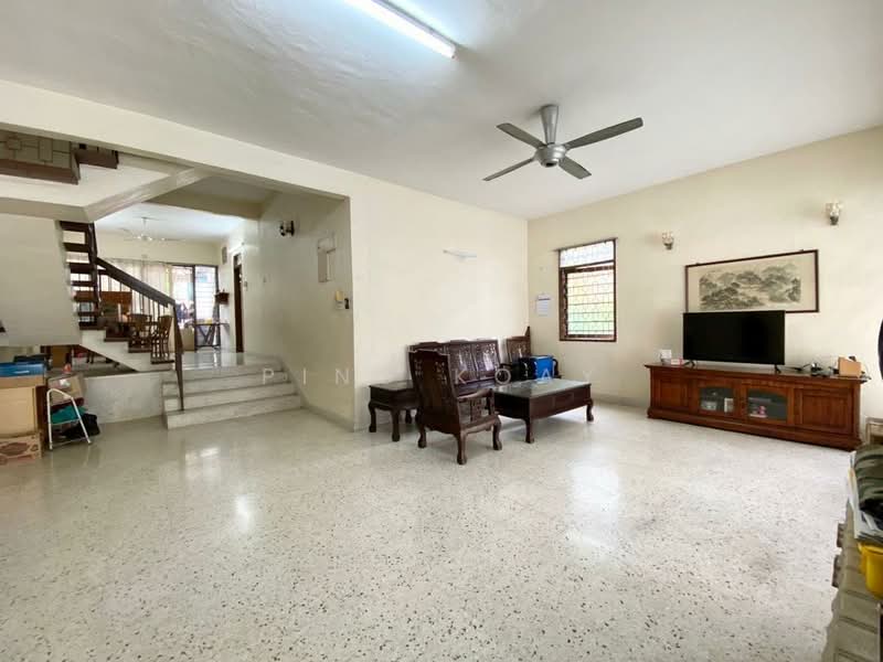 Rumah Berkembar untuk Dijual di Pantai Jerejak (Bayan Lepas) - Ping Koay - Living Room - PropertyGuru.com.my