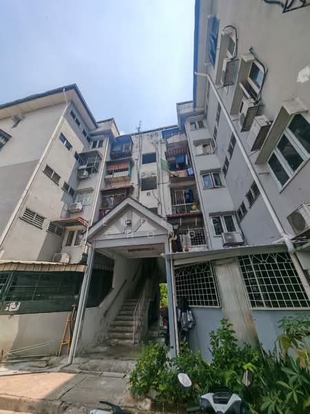 Rumah Flat untuk Dijual di Taman Sungai Besi - Kendriic Chong - Exterior - PropertyGuru.com.my