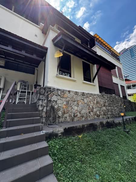 Rumah Banglo untuk Dijual di Bukit Persekutuan (Bangsar) - Yoong CF - PropertyGuru.com.my