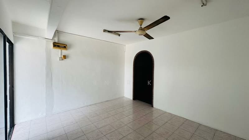 2-storey Terraced House for Sale in Bandar Baru Permas Jaya (Permas Jaya) - Werner Kee - Interior - PropertyGuru.com.my