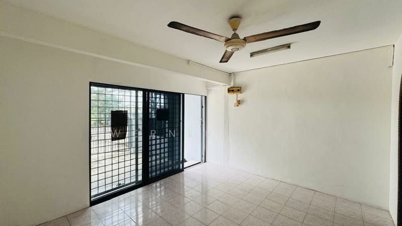 2-storey Terraced House for Sale in Bandar Baru Permas Jaya (Permas Jaya) - Werner Kee - Living Room - PropertyGuru.com.my