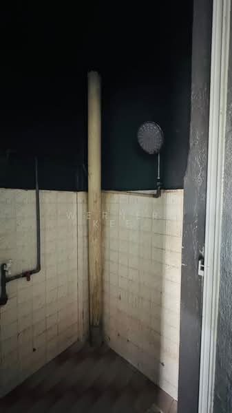 2-storey Terraced House for Sale in Bandar Baru Permas Jaya (Permas Jaya) - Werner Kee - Bathroom - PropertyGuru.com.my