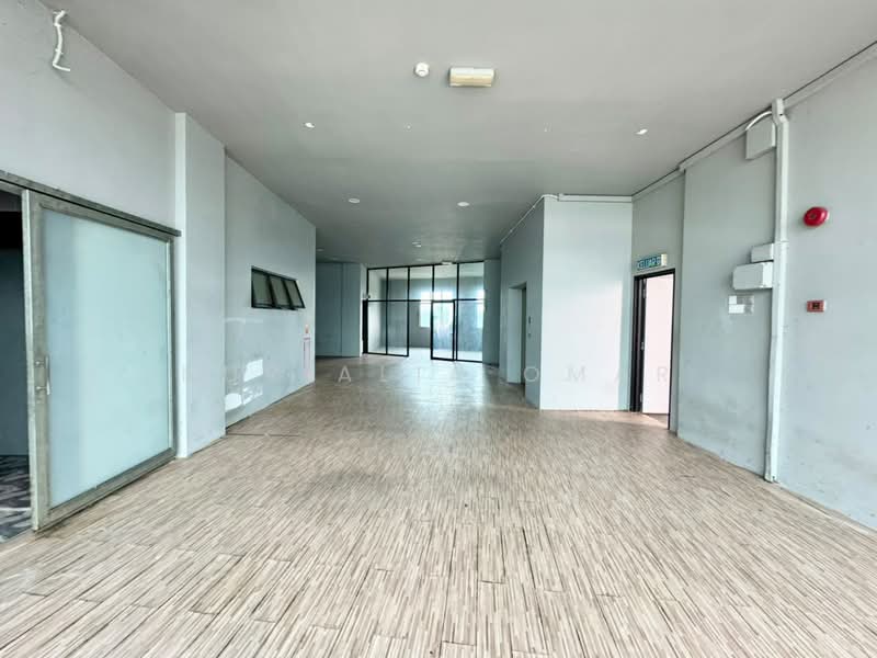 Factory for Rent in Bukit Jelutong (Shah Alam) - Nur Alia Omar - Interior - PropertyGuru.com.my