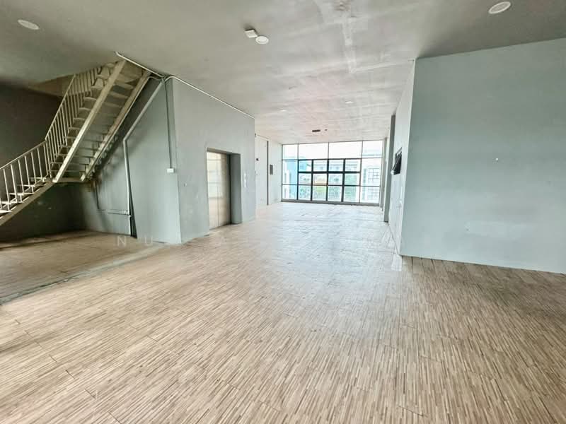 Factory for Rent in Bukit Jelutong (Shah Alam) - Nur Alia Omar - Interior - PropertyGuru.com.my