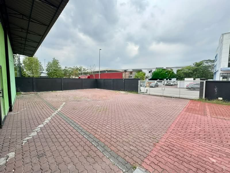 Factory for Rent in Bukit Jelutong (Shah Alam) - Nur Alia Omar - Exterior - PropertyGuru.com.my