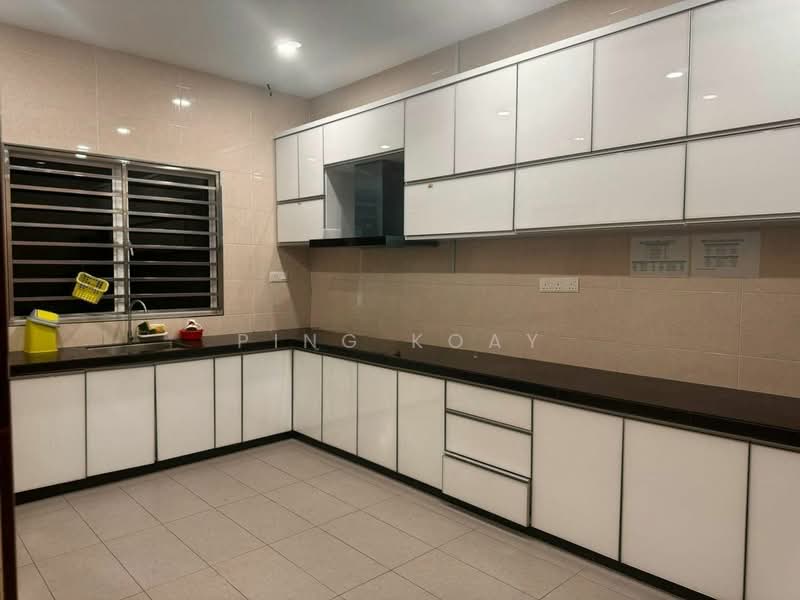 Rumah Berkembar untuk Dijual di Taman Brown (Gelugor) - Ping Koay - Kitchen - PropertyGuru.com.my