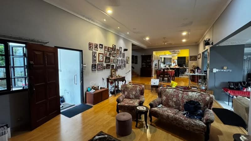 Bungalow for Sale in Pantai (Kuala Lumpur) - Yoong CF - PropertyGuru.com.my