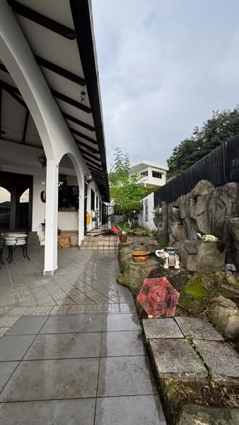Bungalow for Sale in Pantai (Kuala Lumpur) - Yoong CF - PropertyGuru.com.my