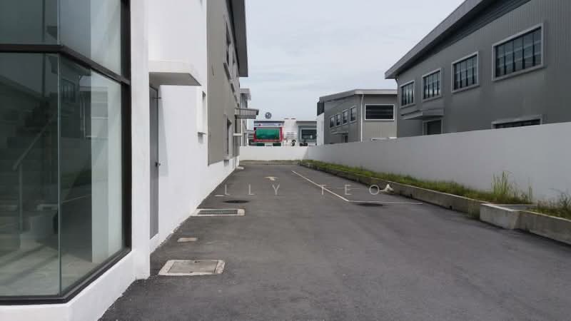 Detached Factory for Rent in Bukit Raja (Selangor) - Kelly Teo - Exterior - PropertyGuru.com.my