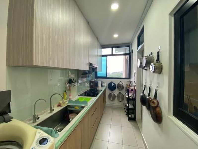 Kondominium untuk Dijual di Sky Condominium (Skyz Residence) - Evon Heng - Kitchen - PropertyGuru.com.my