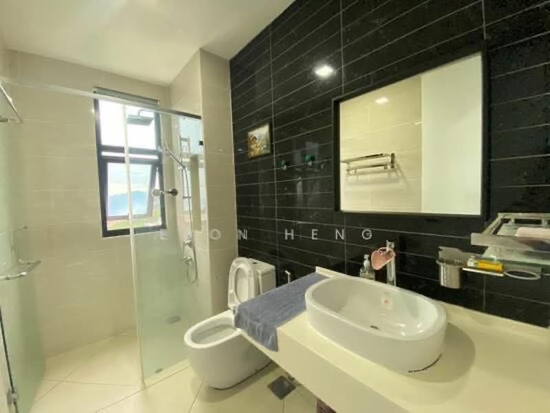 Kondominium untuk Dijual di Sky Condominium (Skyz Residence) - Evon Heng - Bathroom - PropertyGuru.com.my