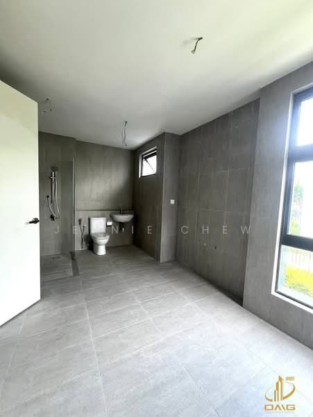 Banglo Lot Kosong untuk Dijual di Telok Panglima Garang (Selangor) - Jennie Chew - Bathroom - PropertyGuru.com.my